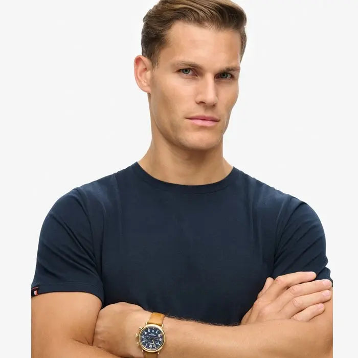 Classic Essential T-Shirt (2)