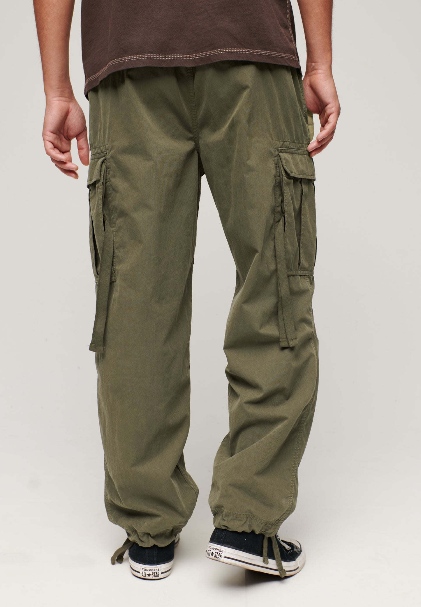 Parachute Grip Trousers (1)
