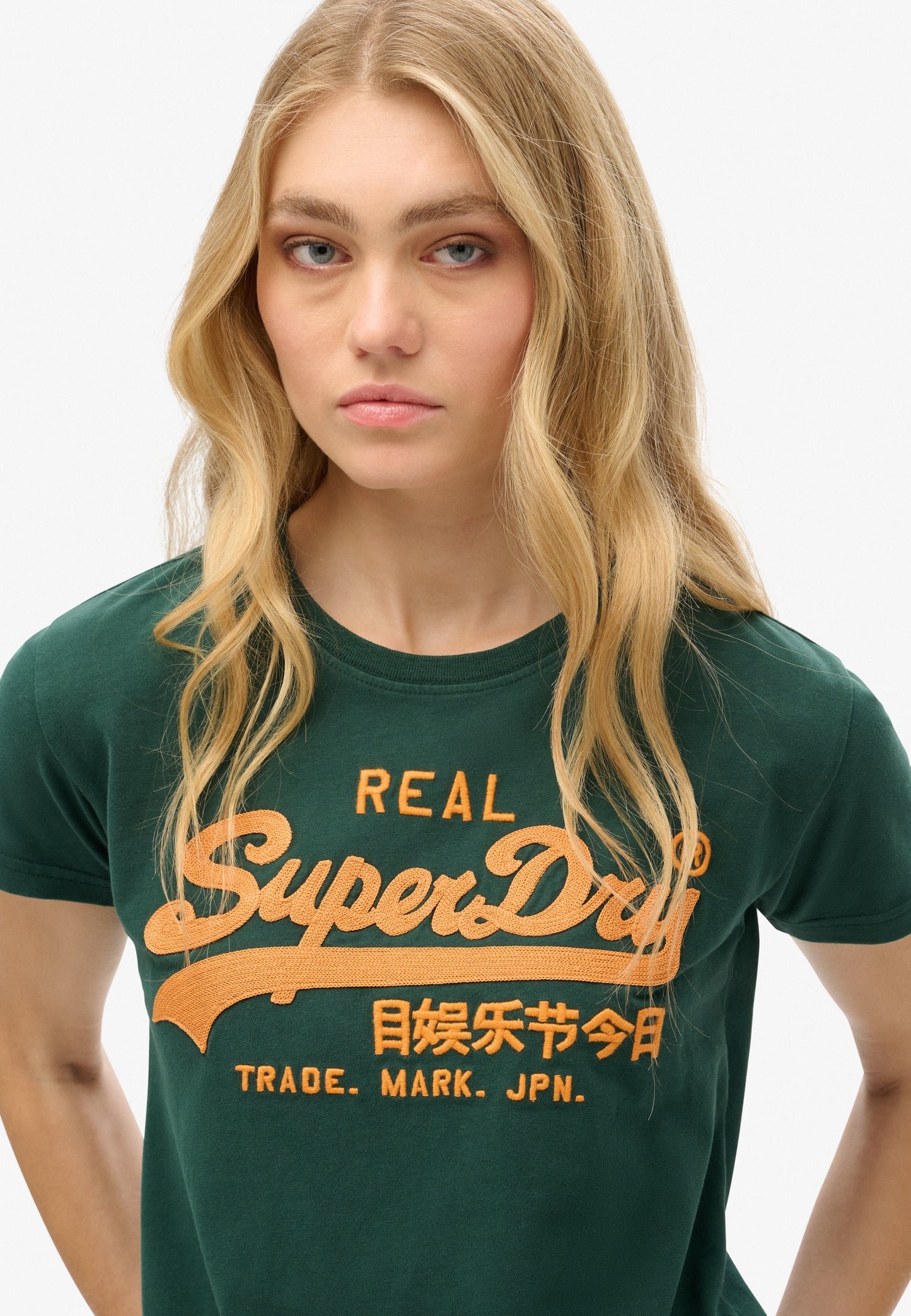 Embroidered Vl Fitted Tshirt (2)