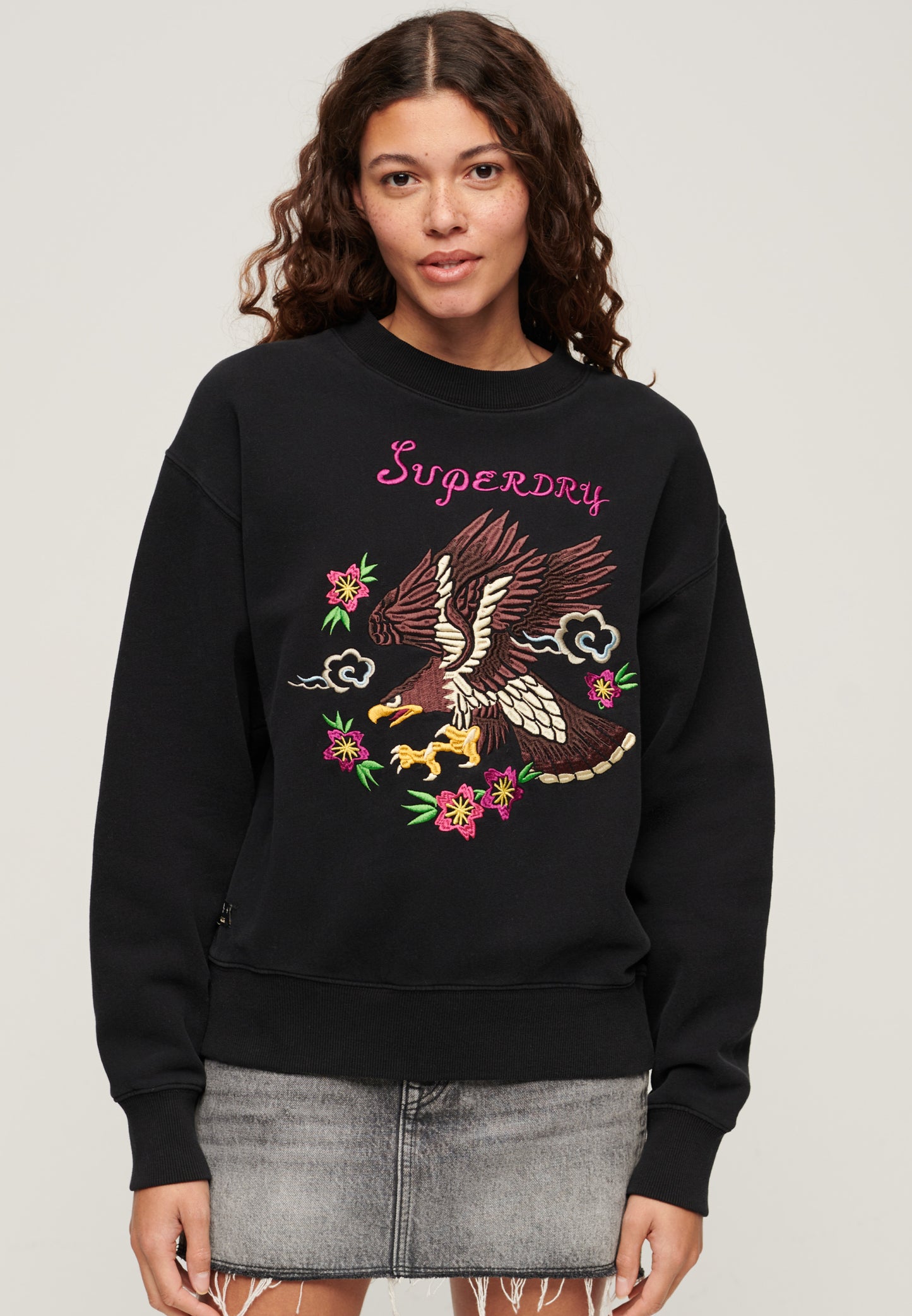 Suika Embroidered Loose Sweatshirt