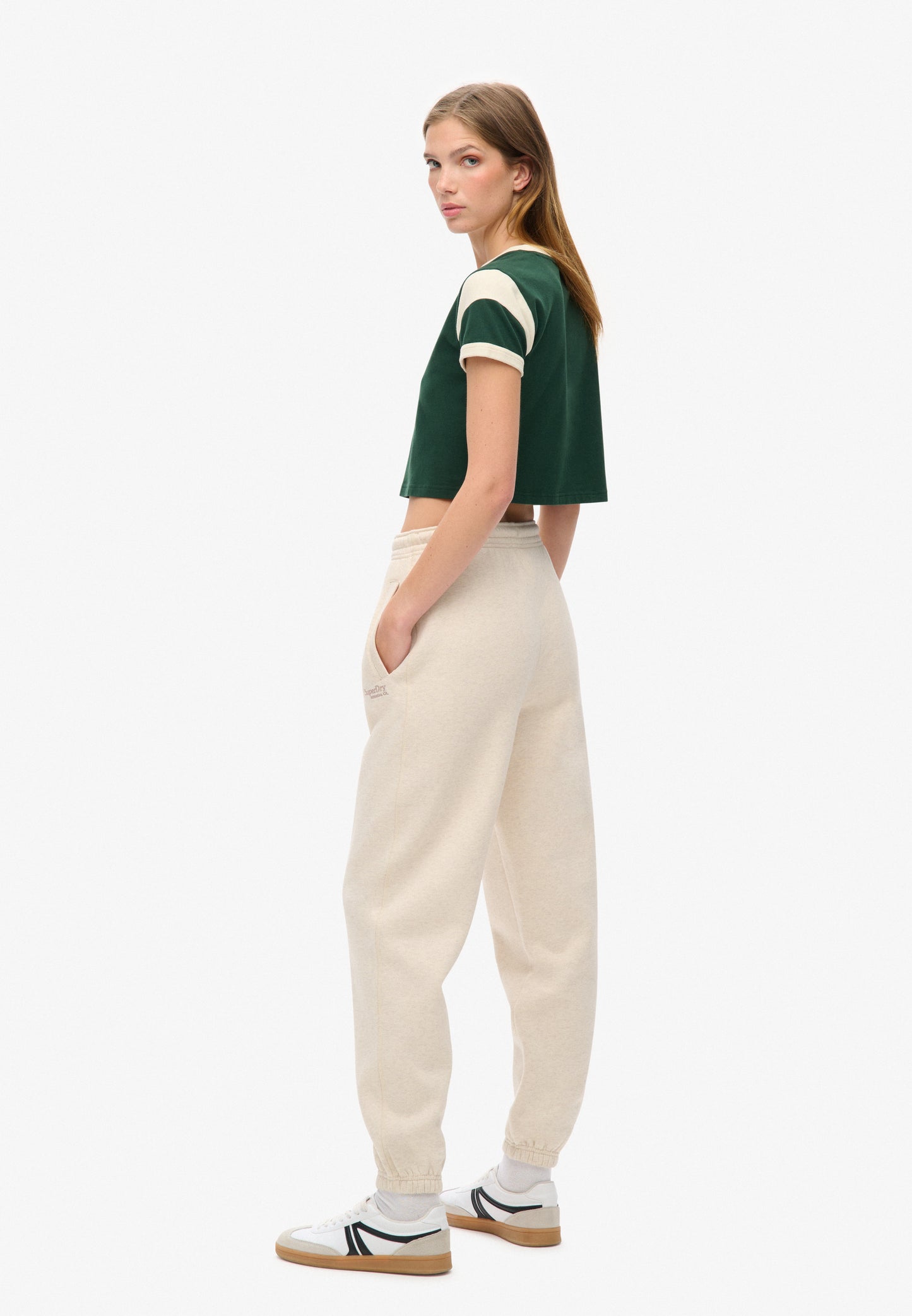Essential Logo Cuff Jogger (2)