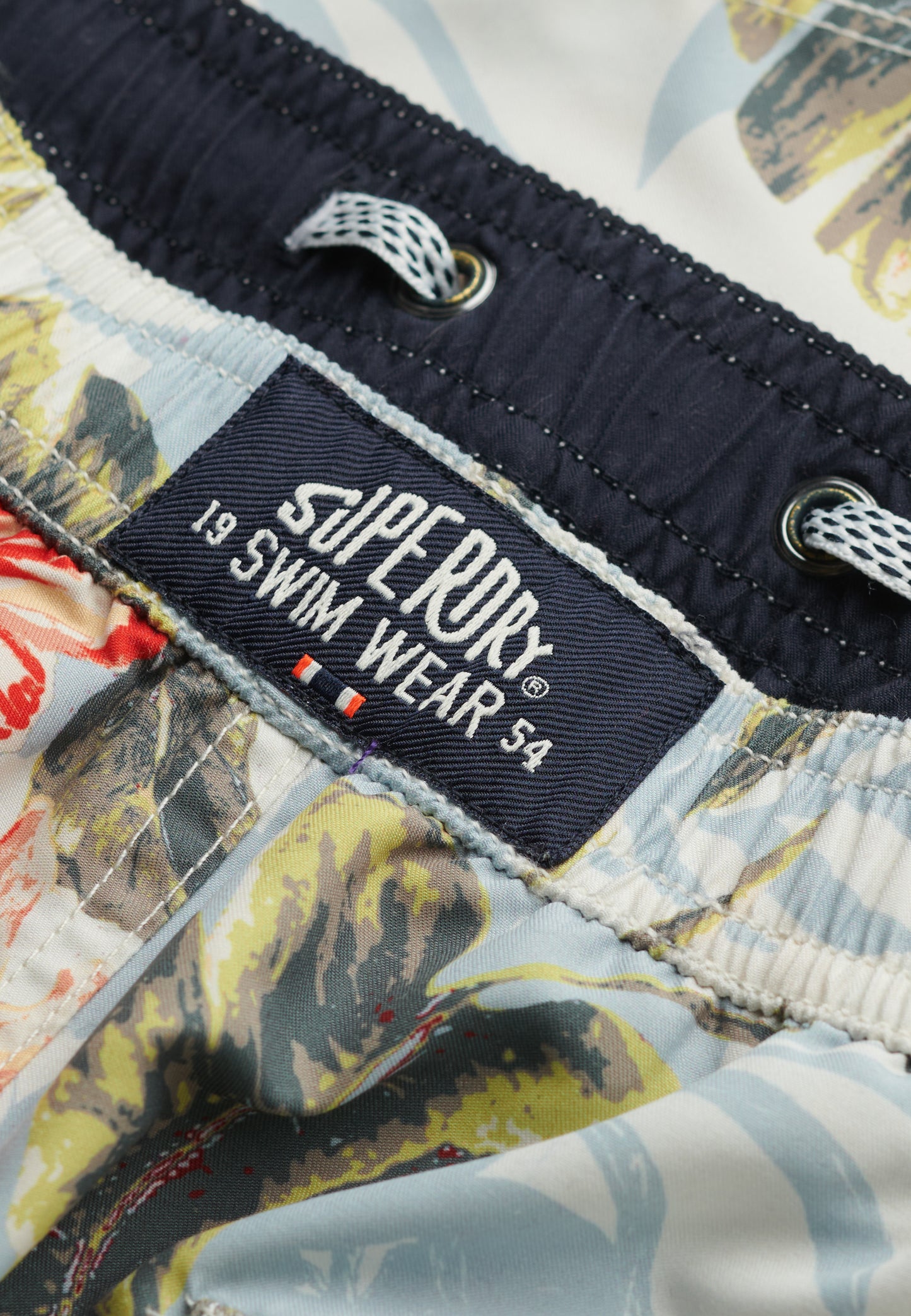 Hawaiian Print 16-Inch Swim Short (4)