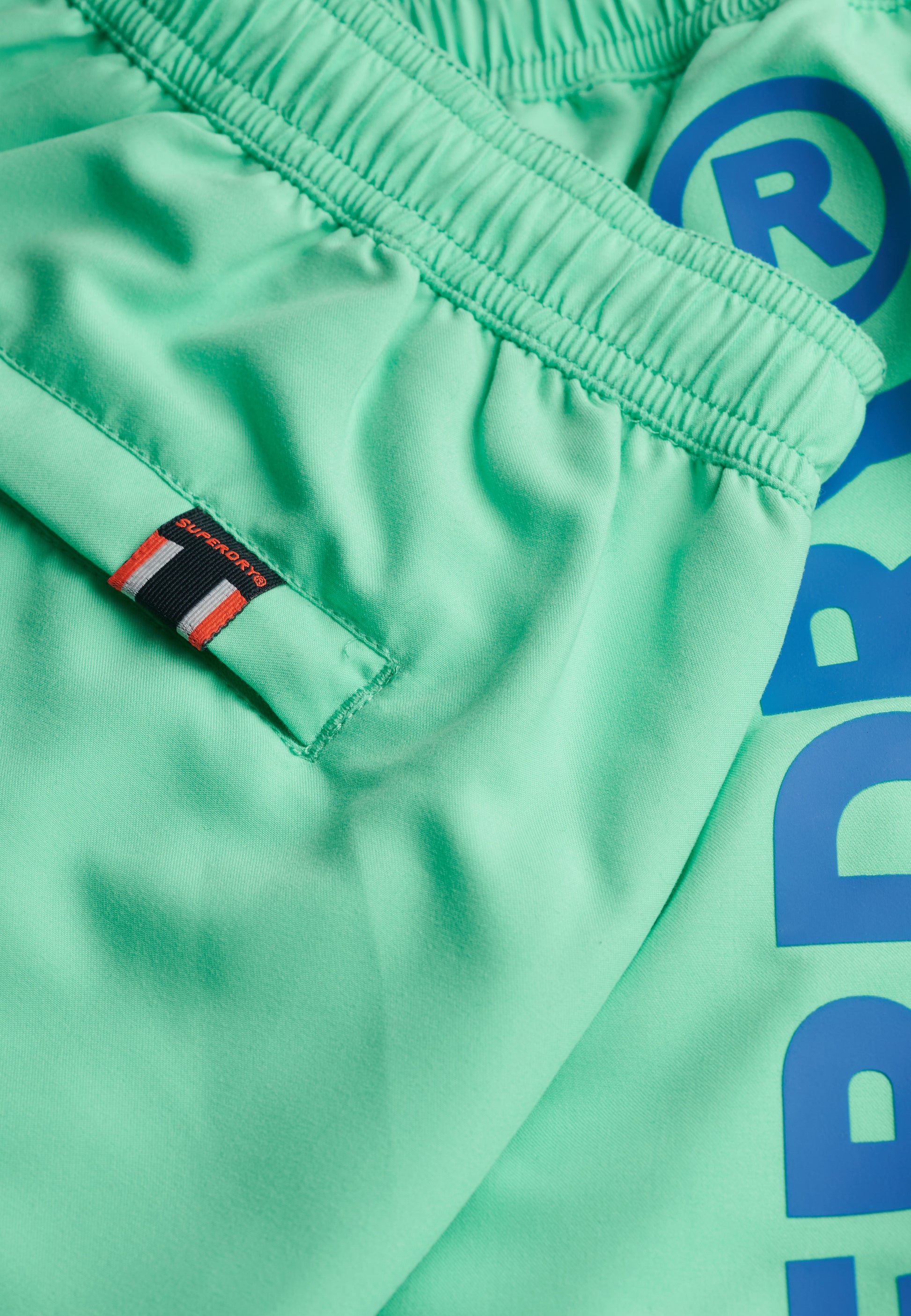 Sport Graphic 17-inch Swim Shorts (5)