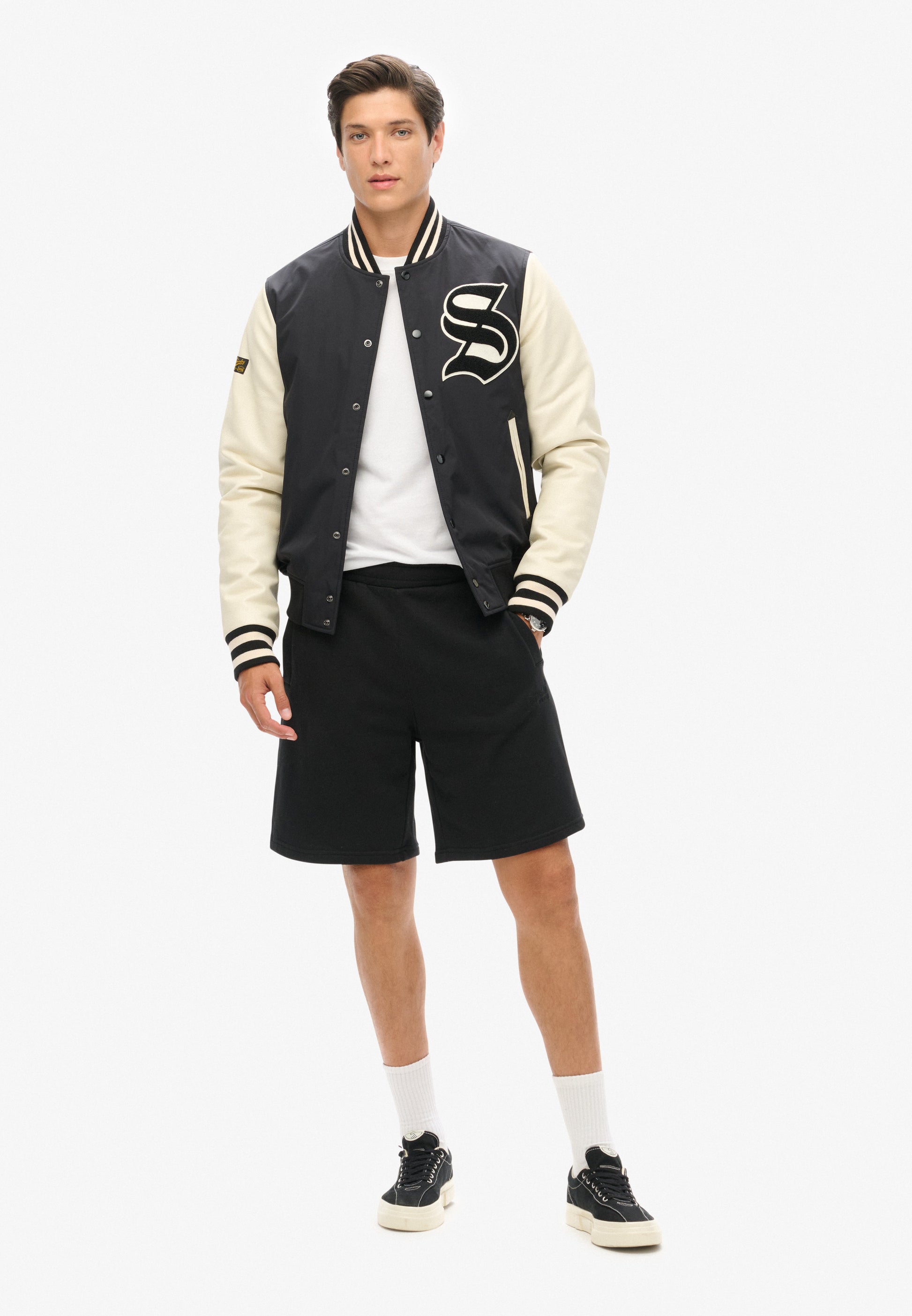 Essential Logo Jersey Shorts (2)