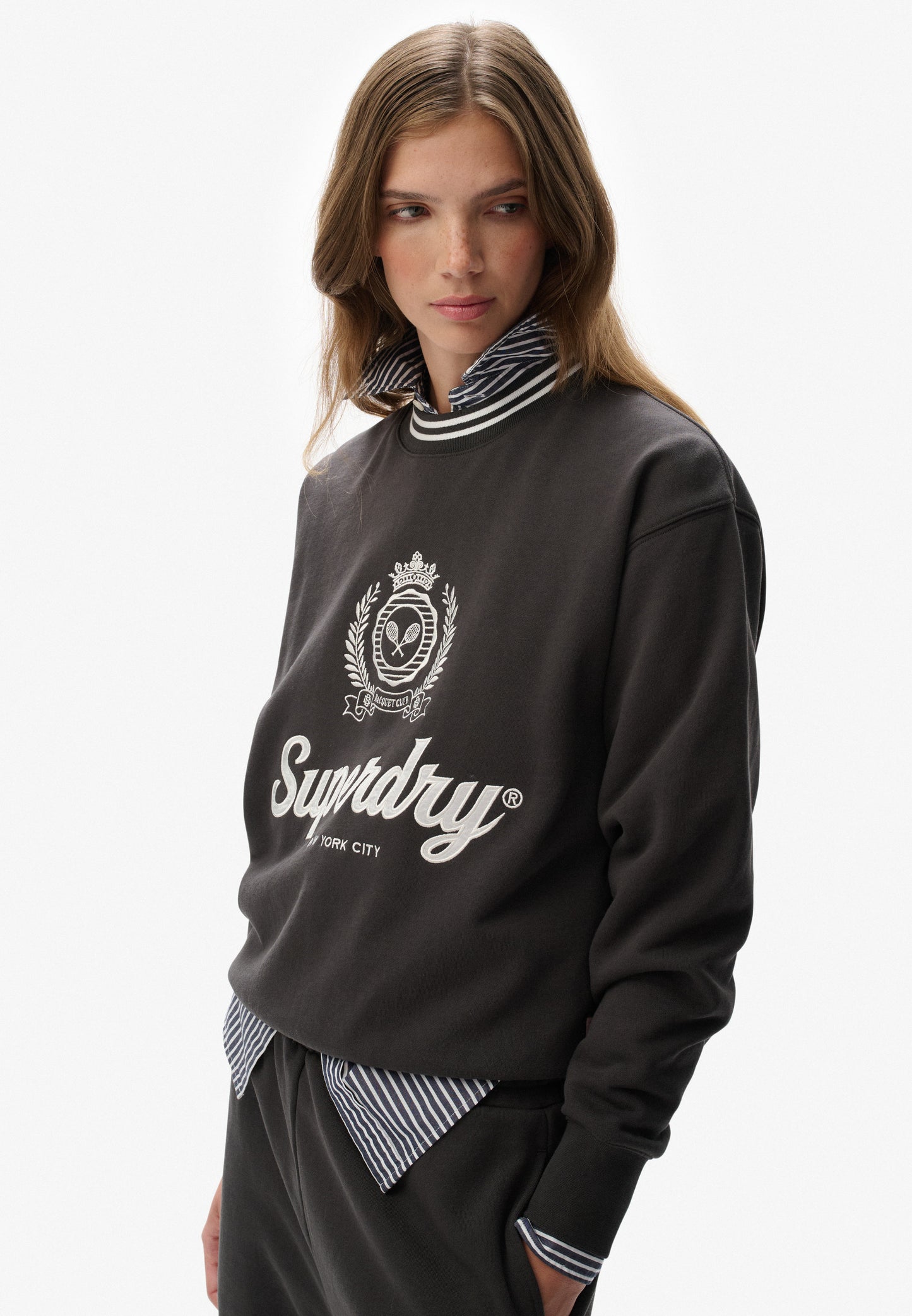 Country Club Loose Crew Sweatshirt (3)