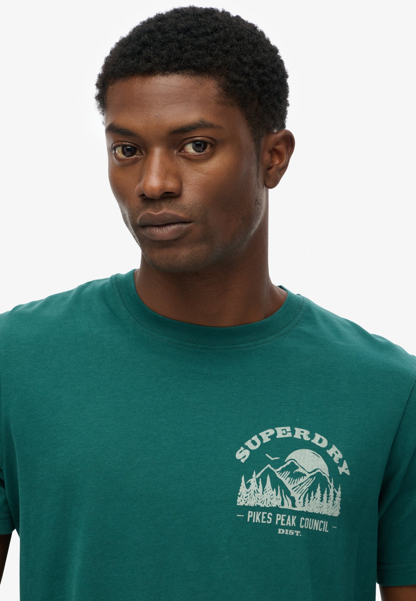 Lo-fi Outdoors Chest T-Shirt (4)