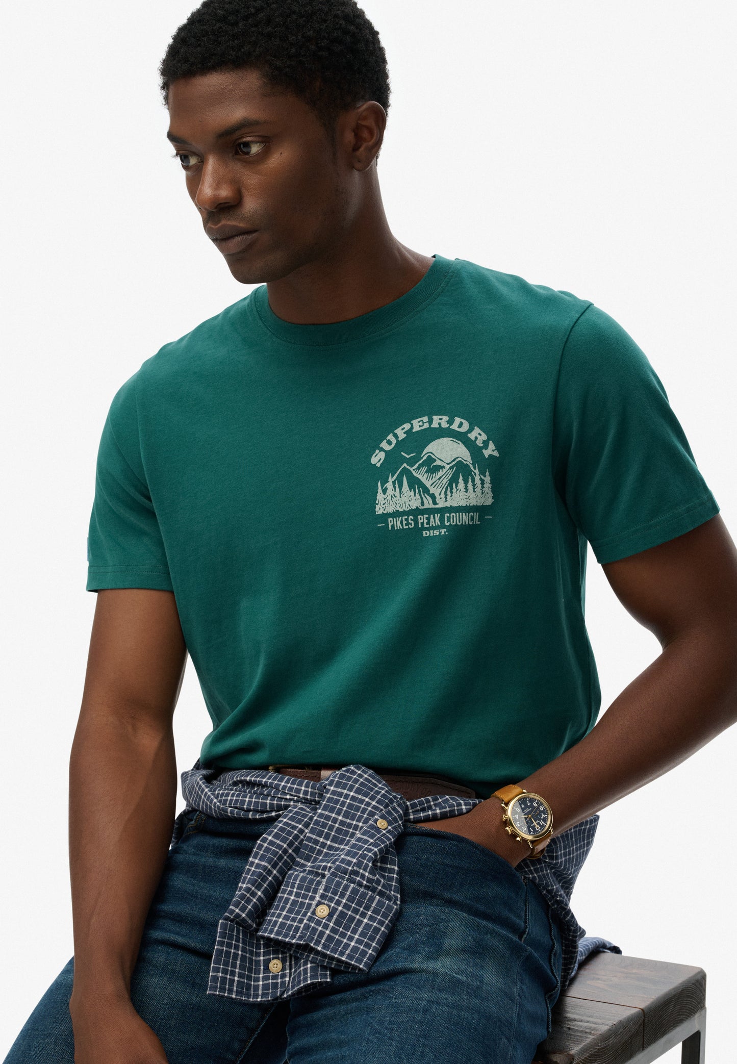 Lo-fi Outdoors Chest T-Shirt (5)