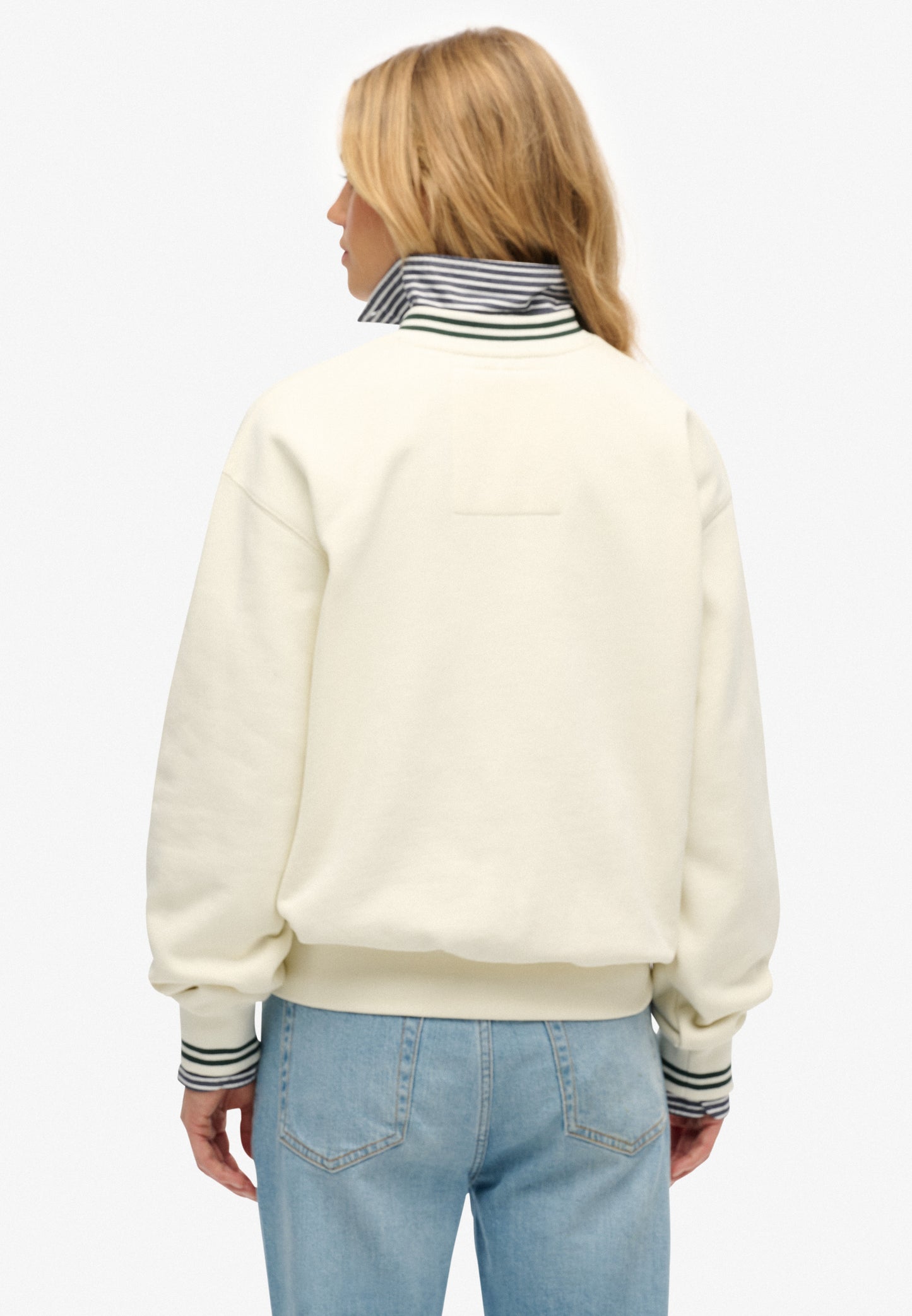 Country Club V-neck Sweatshirt (2)