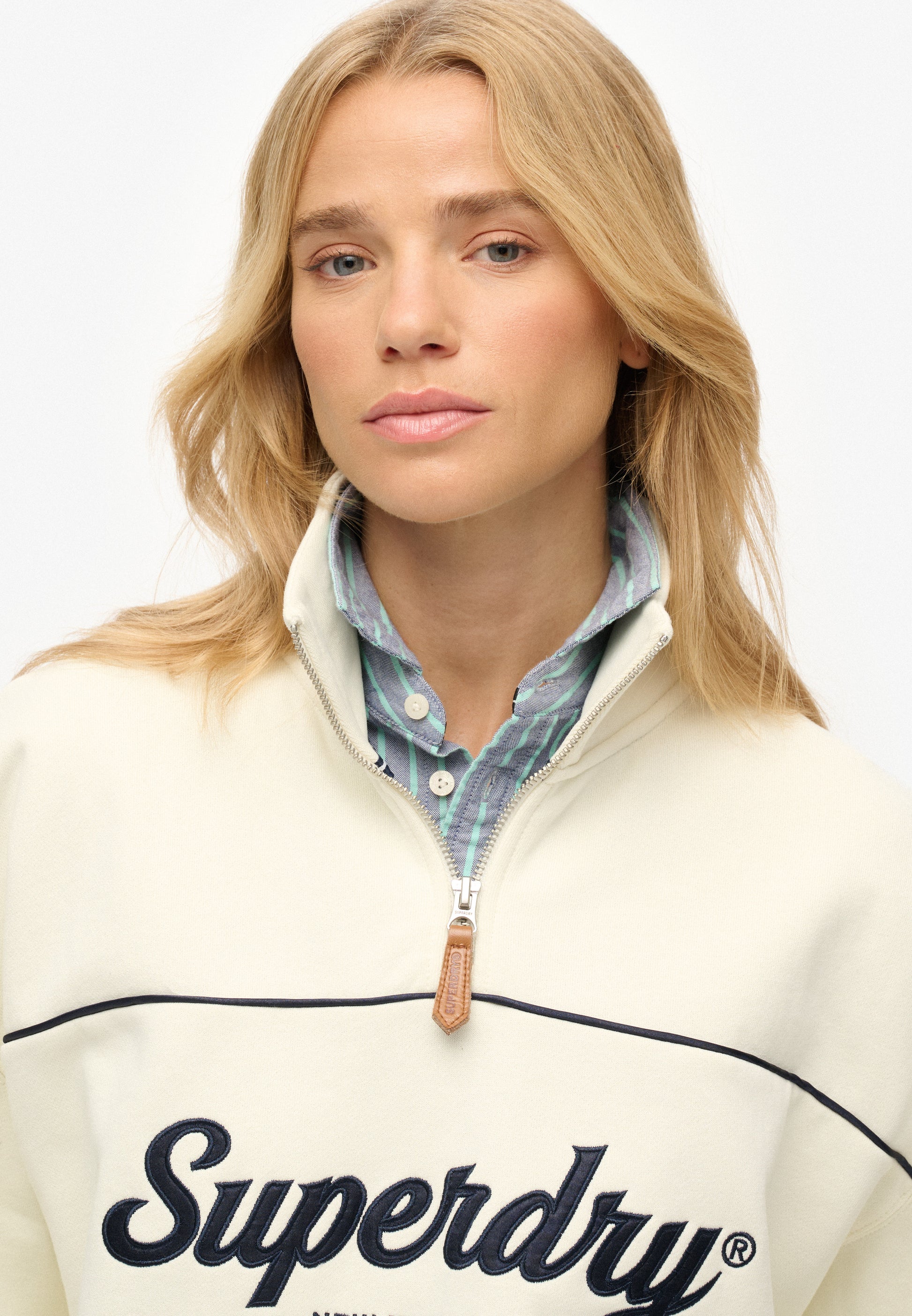 Country Club Half Zip Sweatshirt (3)