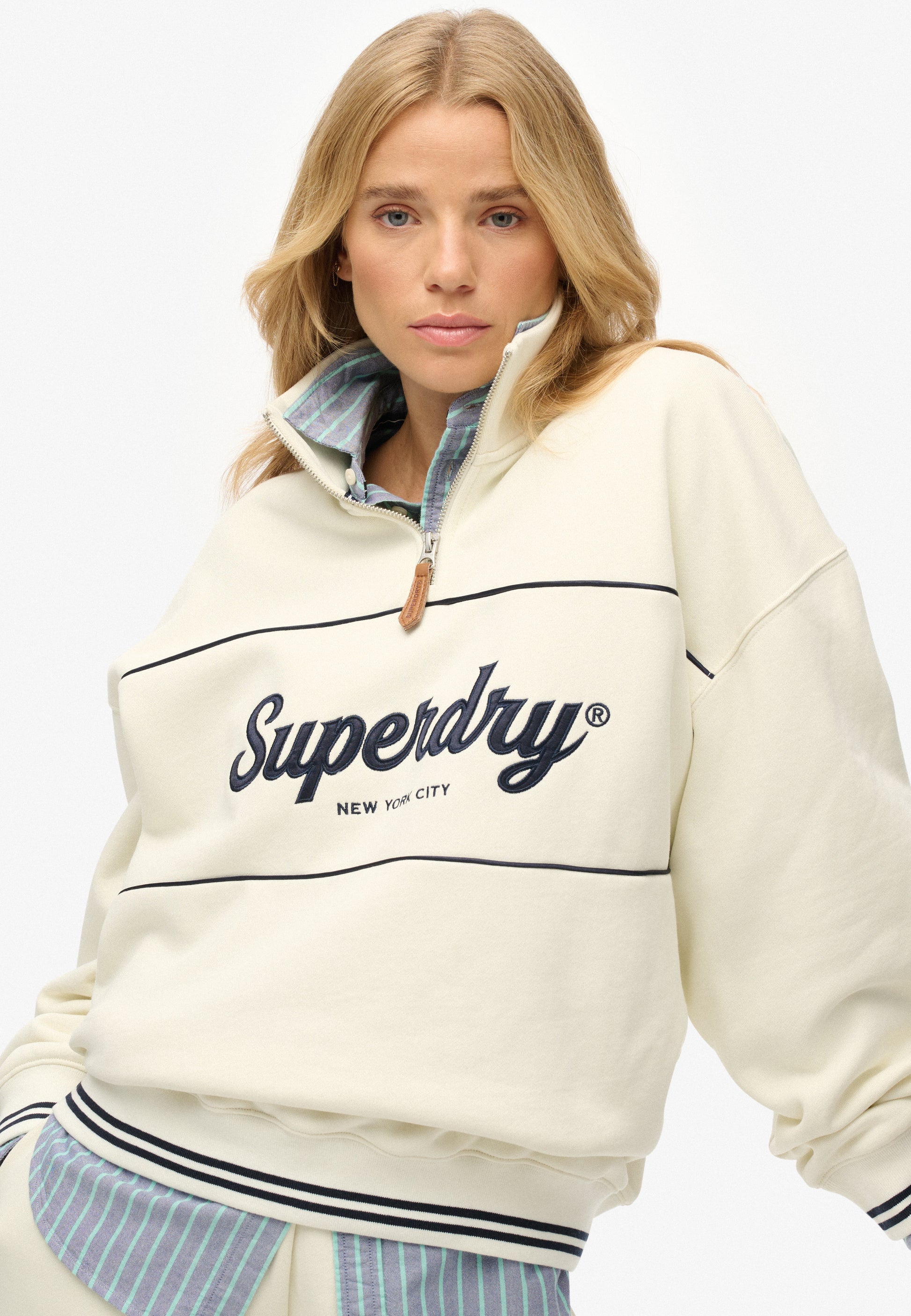 Country Club Half Zip Sweatshirt (4)