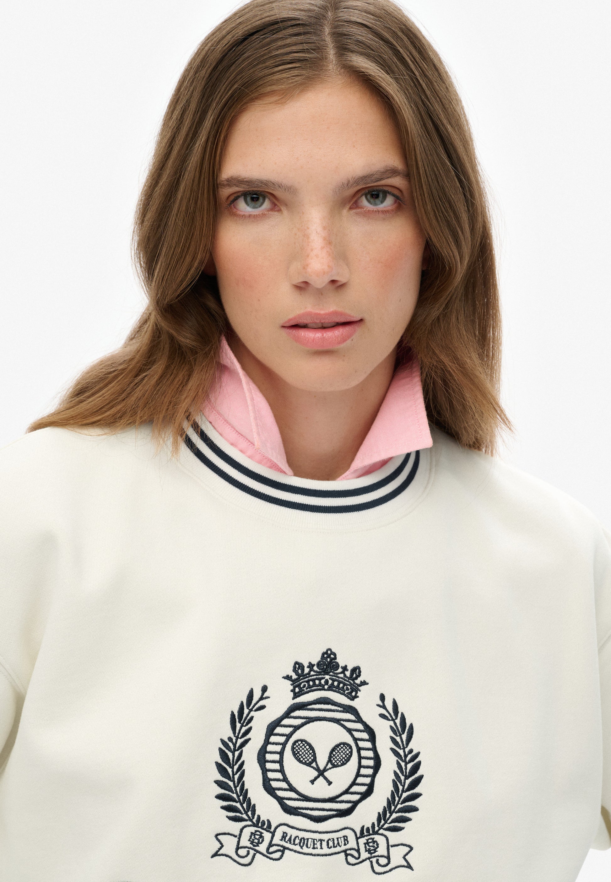 Country Club Loose Crew Sweatshirt (4)