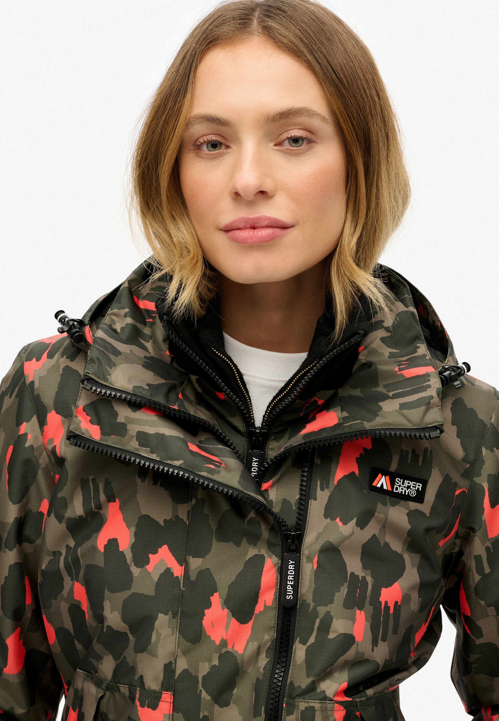 Hooded Mountain Windbreaker Jacket (5)