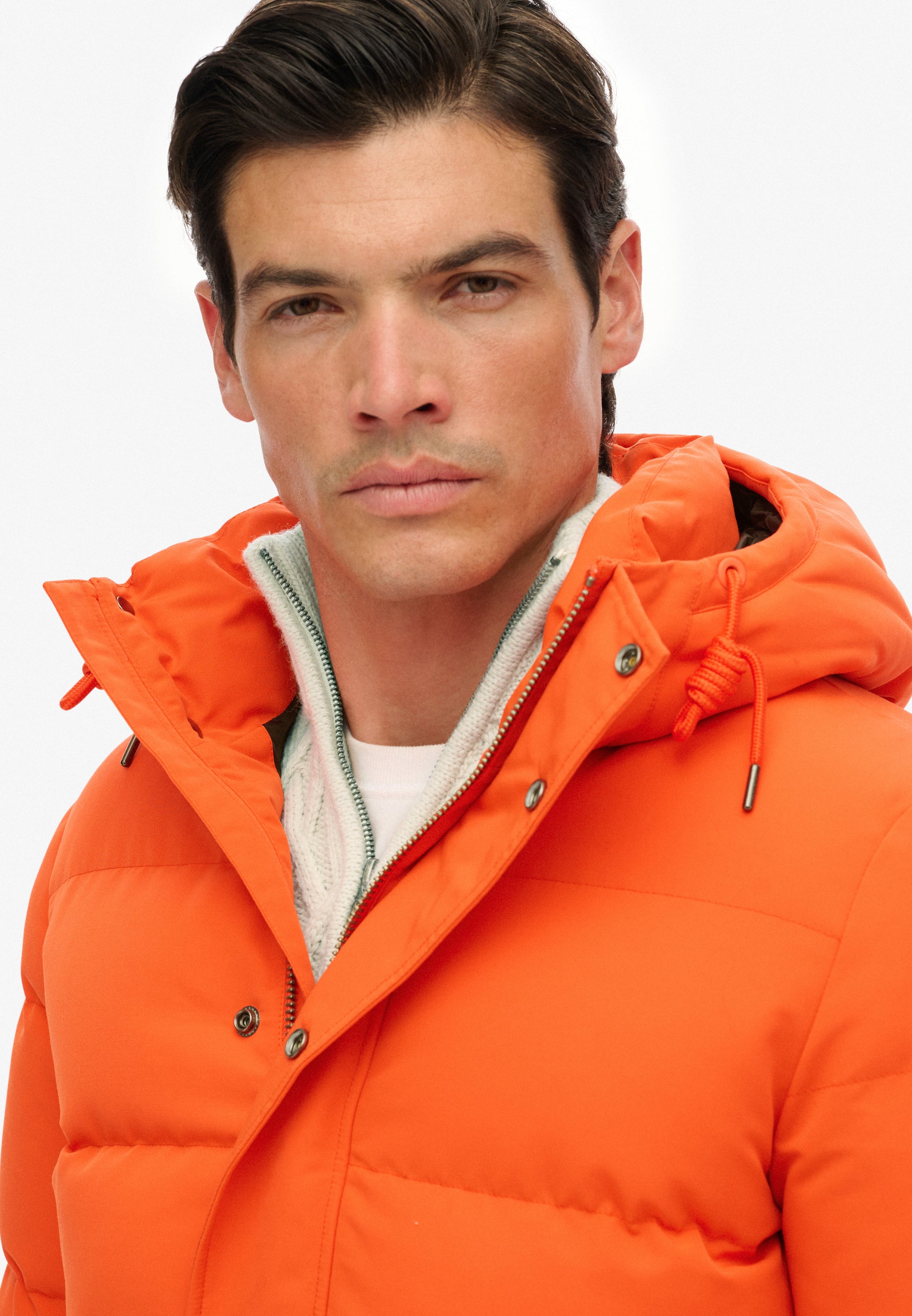 Everest Short Hooded Puffer Jacket (5)