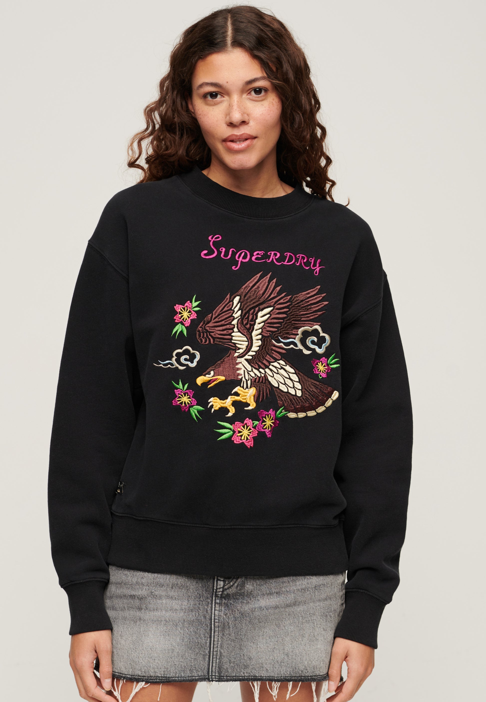 Suika Embroidered Loose Sweatshirt