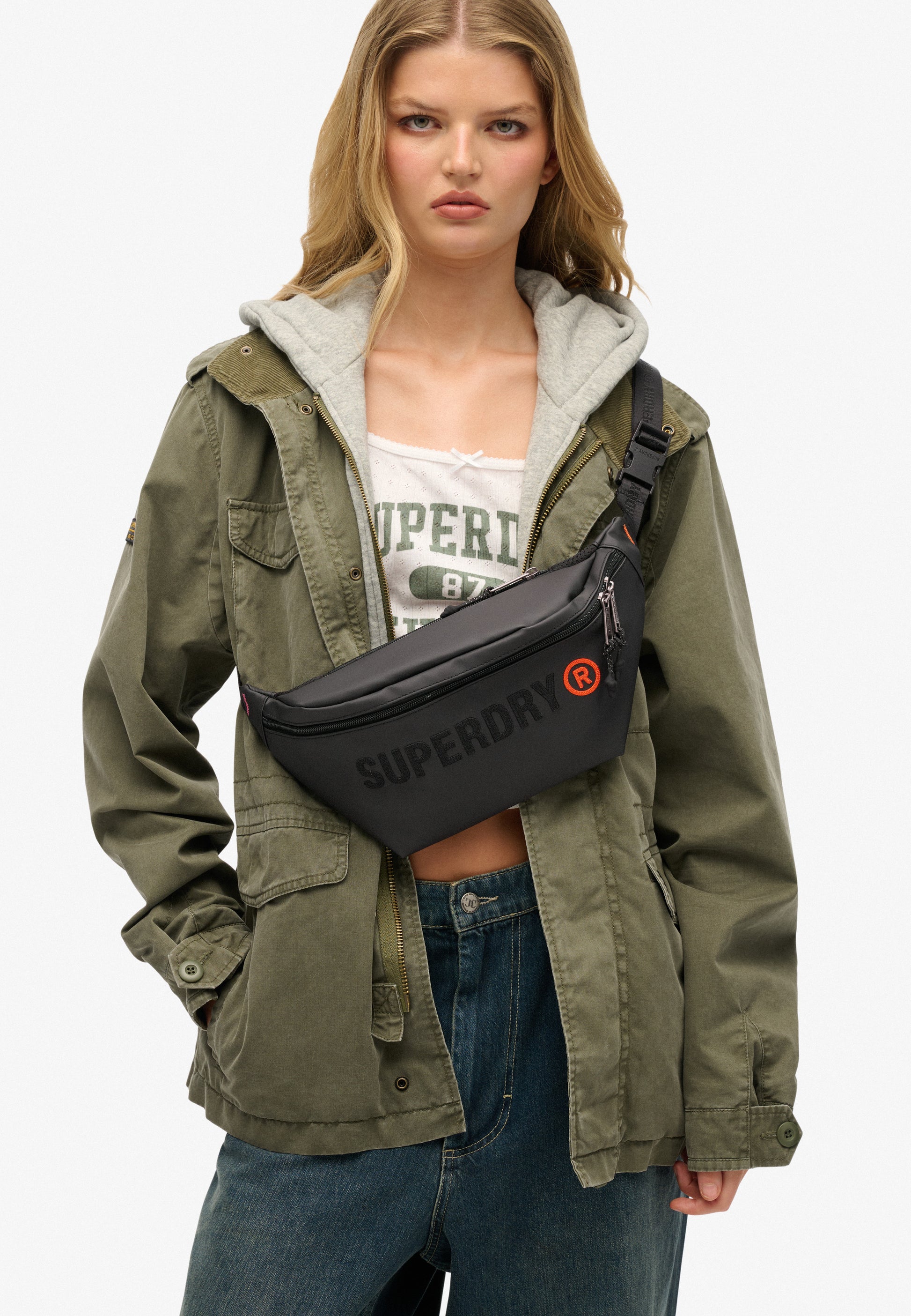 Tarp Core Bumbag (1)